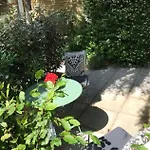 Bed & Breakfast Ereprijs The Hague